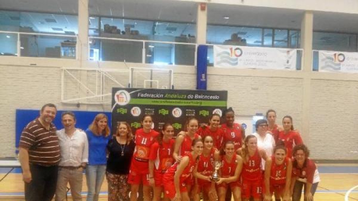 Las chicas del C. B. Almería.