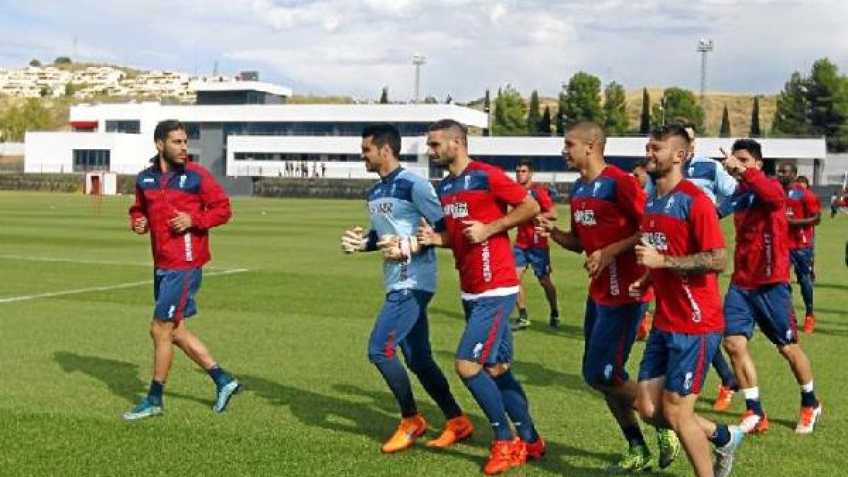La nueva Ciudad Deportiva del Granada ya es una realidad.