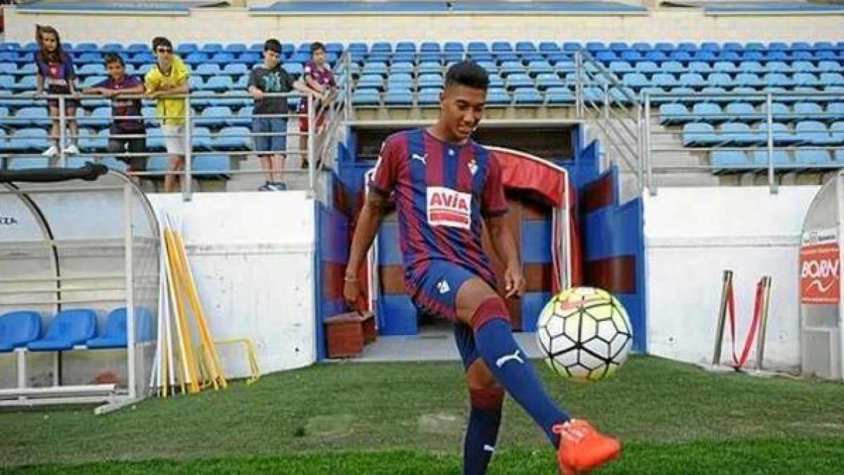 El jugador del Eibar suma nueva internacionalidad.
