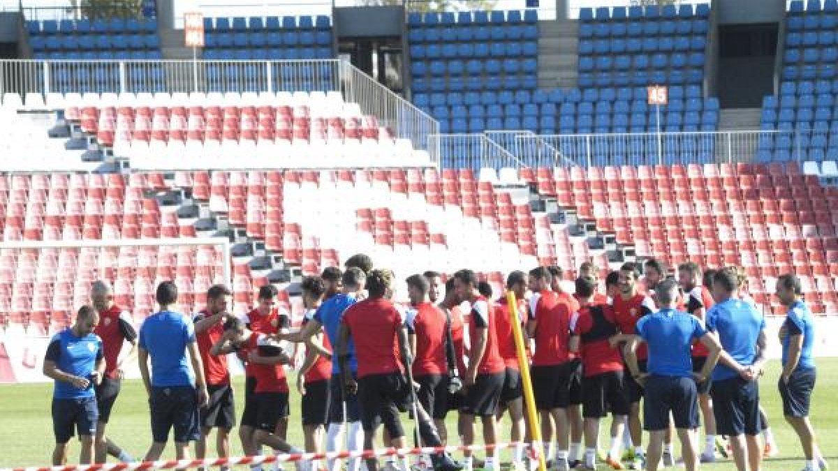 Bromas con los jugadores Soriano, Dubarbier e Iván.