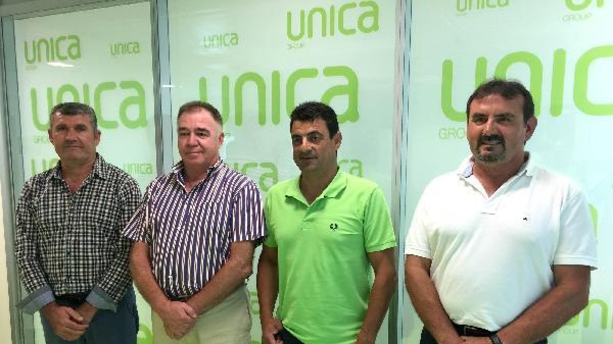 Representantes de la cooperativa Unica Group.