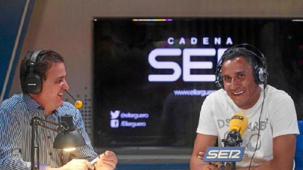 Keylor Navas con José Ramón de la Morena.