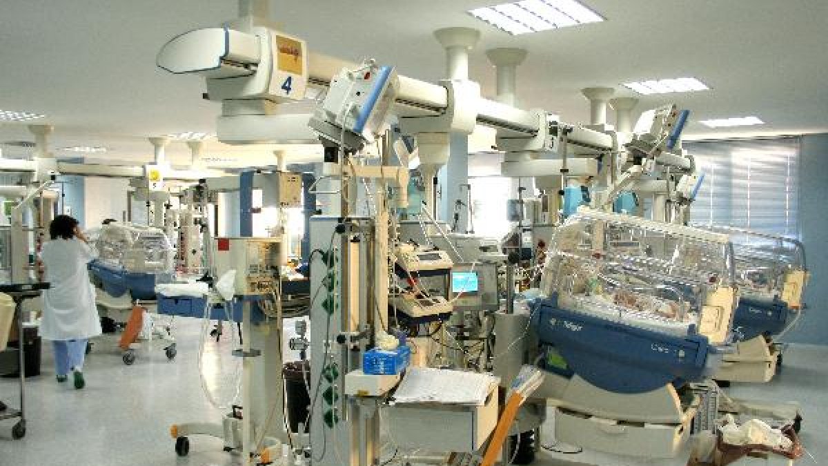 UCI pediátrica en el hospital Torrecárdenas.