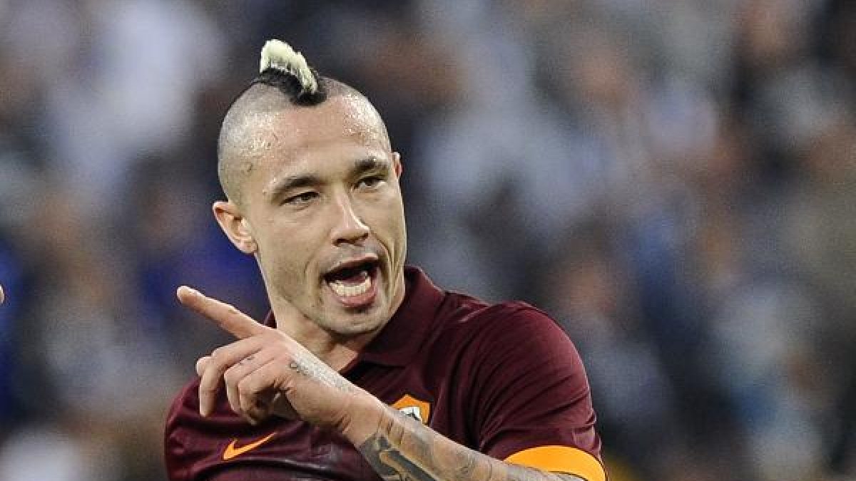 Nainggolan se disculpó por la lesión de Rafinha.