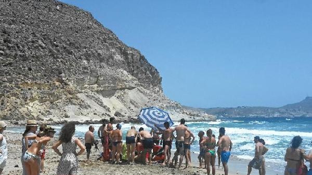 Rescate este verano de una mujer en la Cala del Plomo.