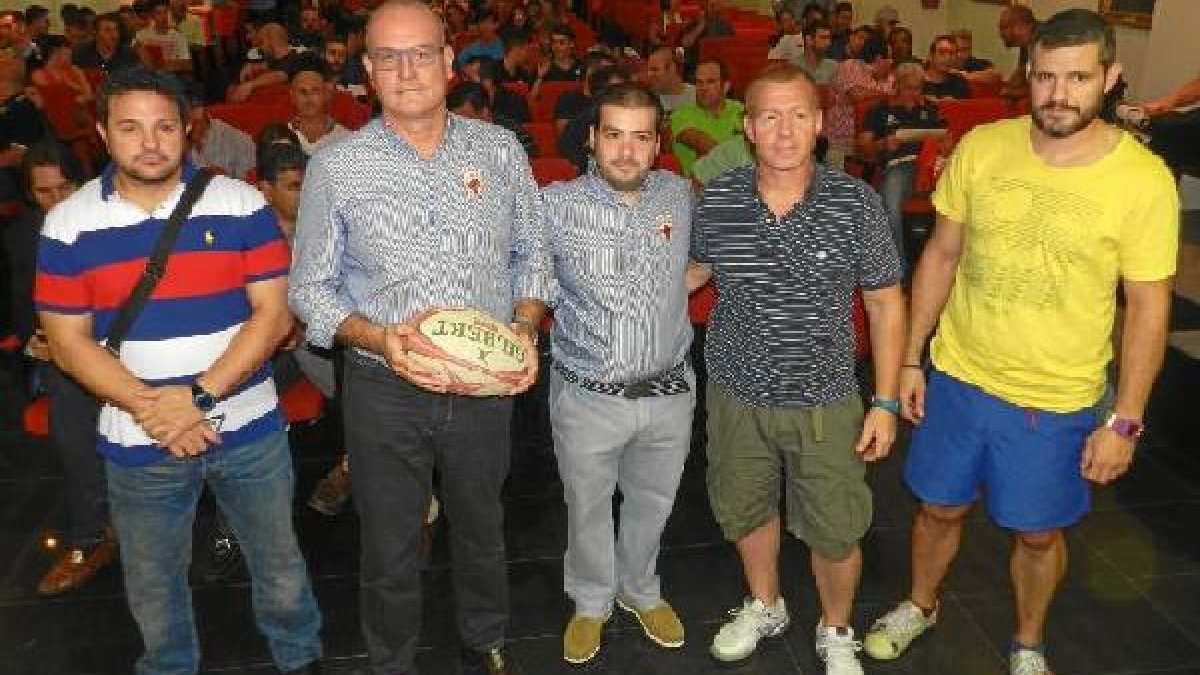 Puesta de largo del URA en sociedad.