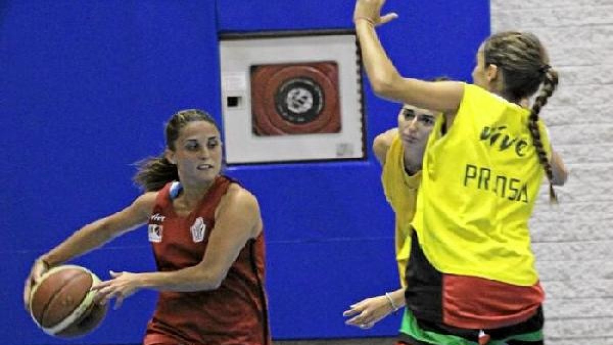 Adriana Díaz será la capitana del C. B. Almería.