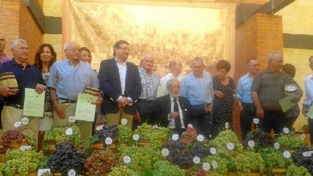 Imagen de los parraleros y barrileros homenajeados.