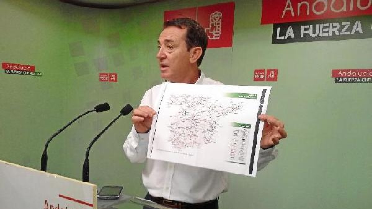 Pérez Navas, esta mañana en la sede del PSOE.