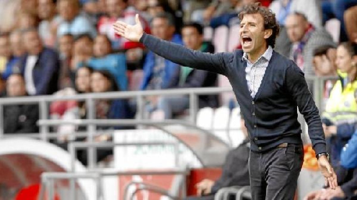 Luis Milla supo esperar su momento en el partido.