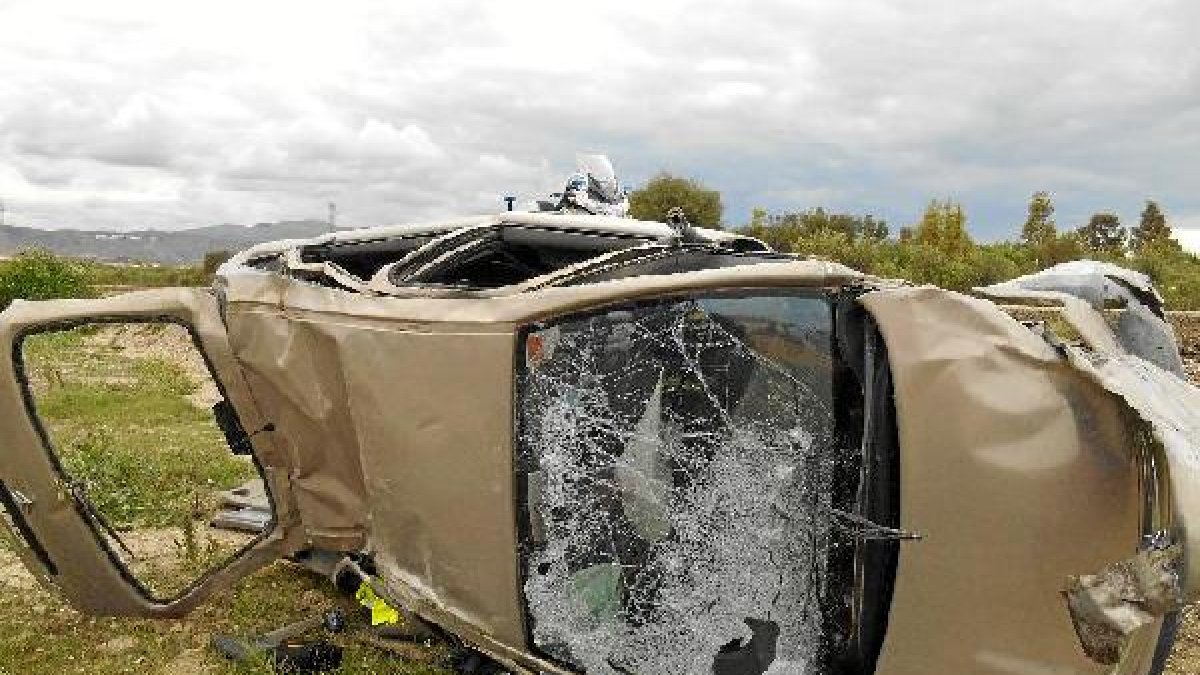 Vehículo siniestrado en Los Gallardos, en noviembre.