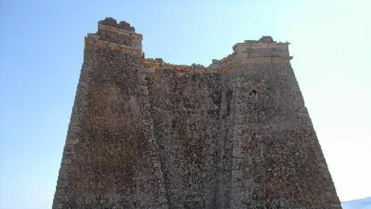 La Torre Artillada de Mesa Roldán, en Carboneras.