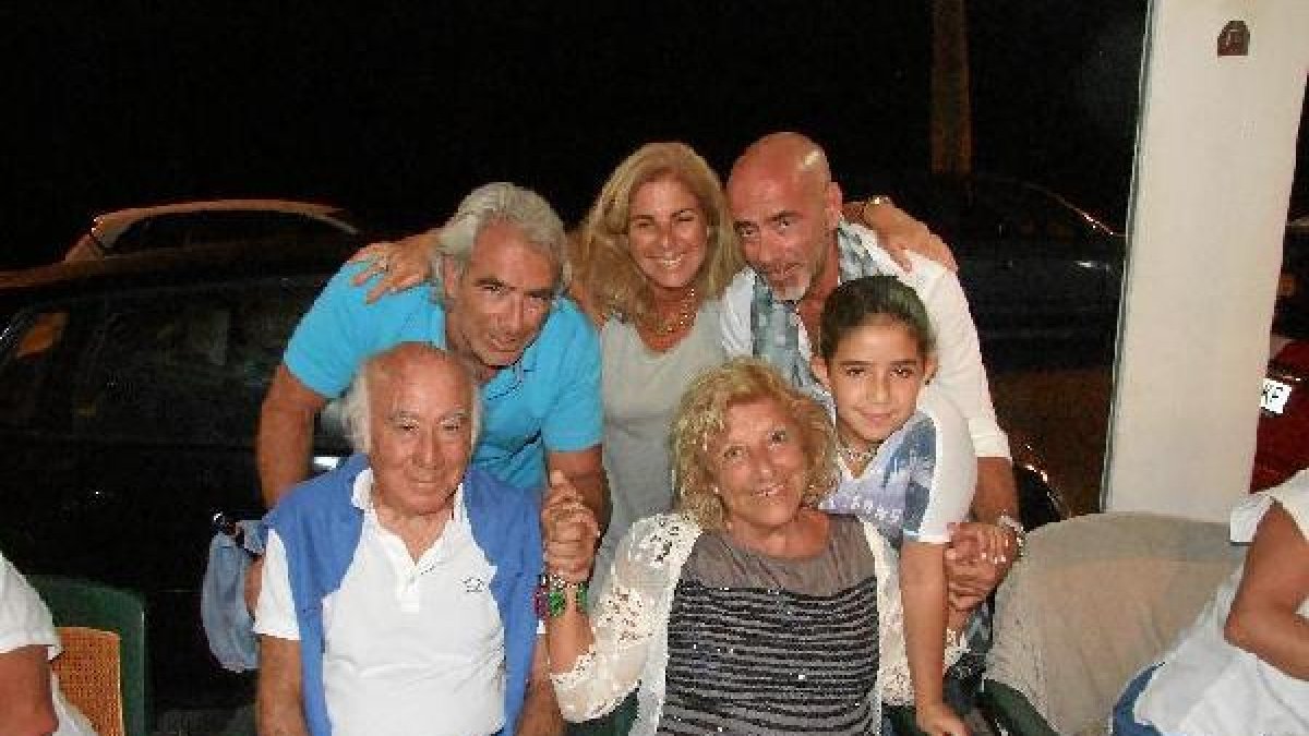 Familia Guerrero-de la Rosa durante la celebración