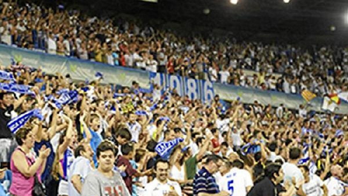 Muy buen ambiente en La Romareda.