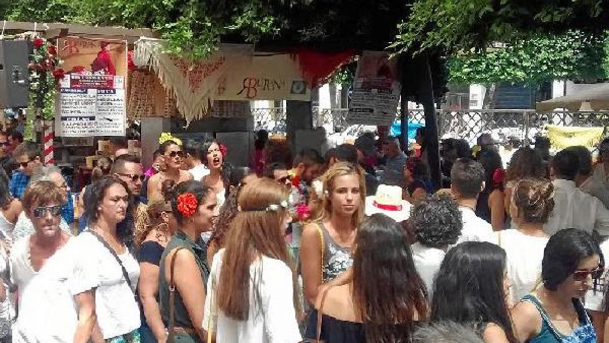La Feria del Mediodía se ha convertido en un atractivo en estas fechas.