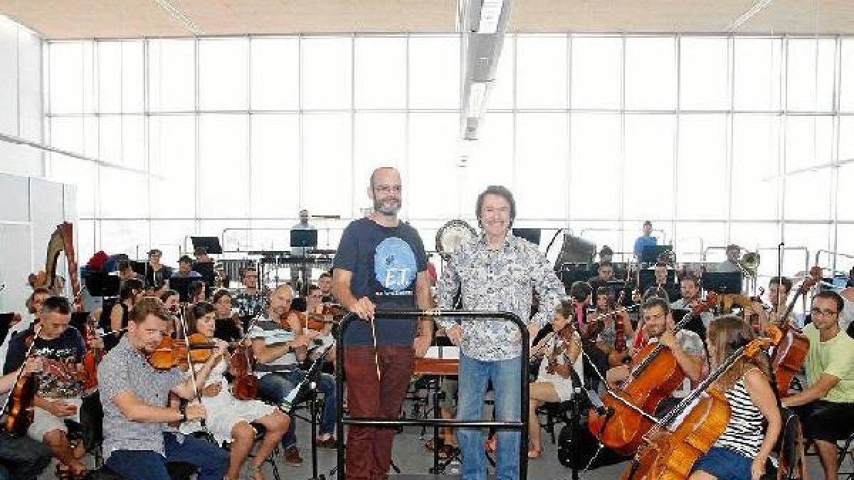 Raphael ya está en Almería y ya ha ensayado con la OCAL.