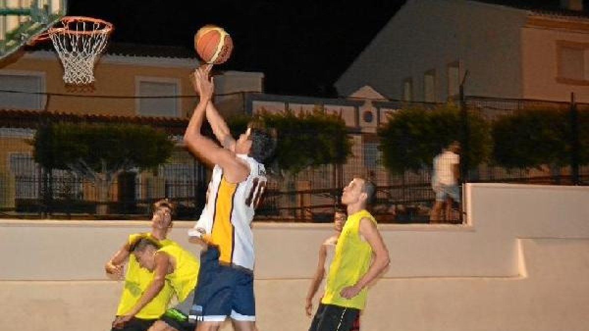 La Diputación lleva el baloncesto a todos los rincónes de la provincia.