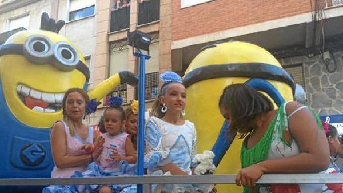 Una de las carrozas infantiles del desfile.