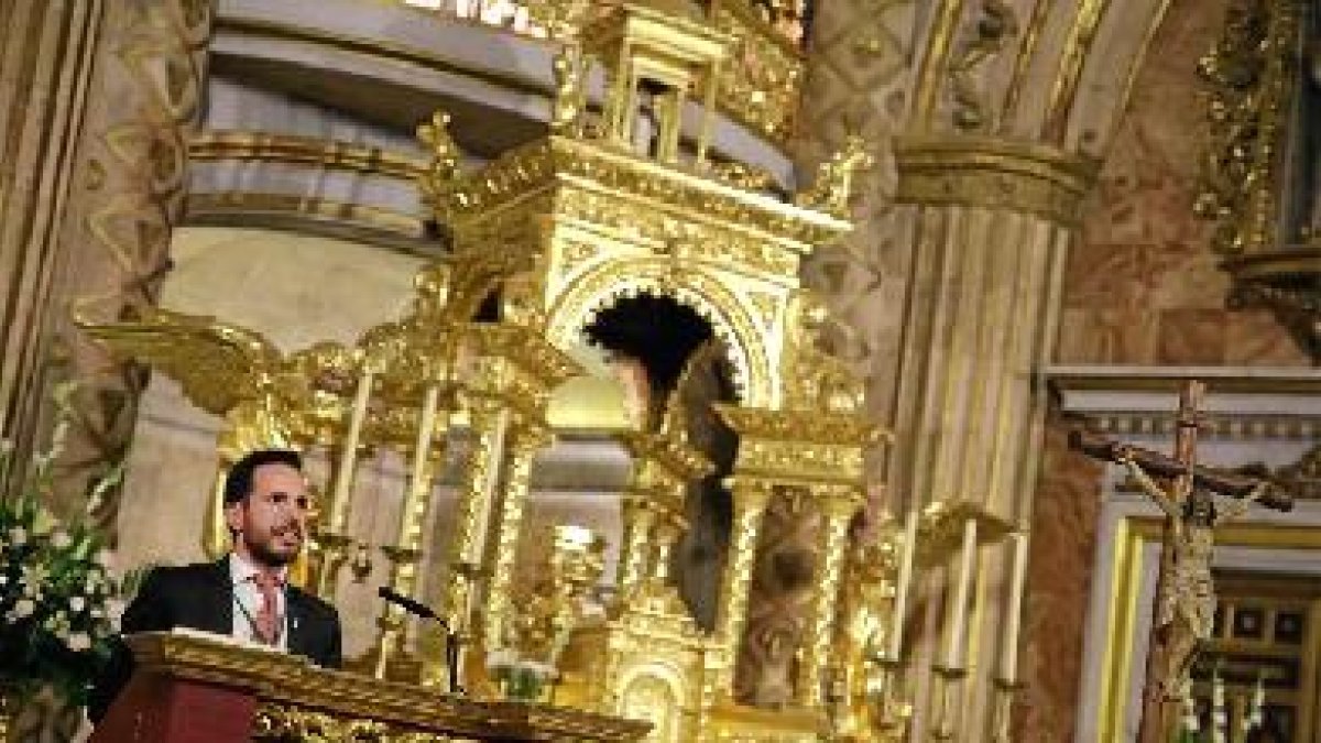 Francisco Segura dio anoche el pregón en honor a la patrona.