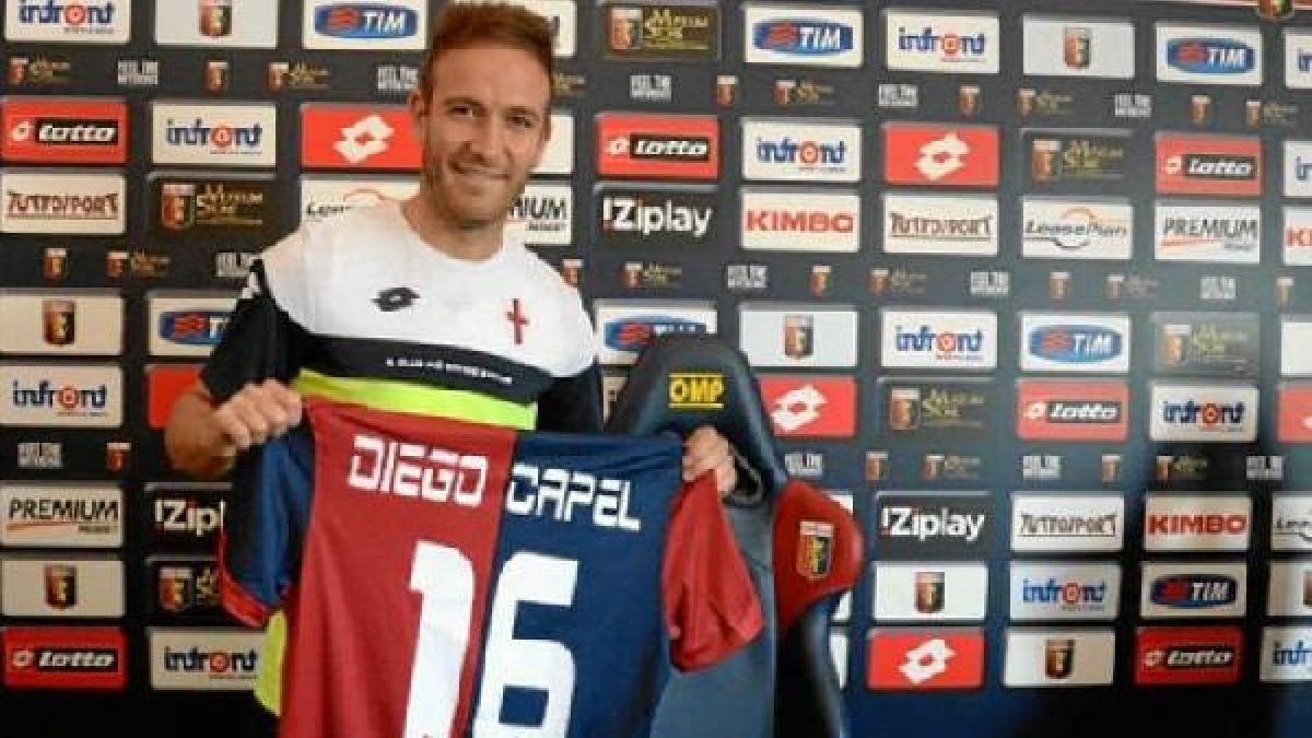 Diego Capel con su nueva camiseta.