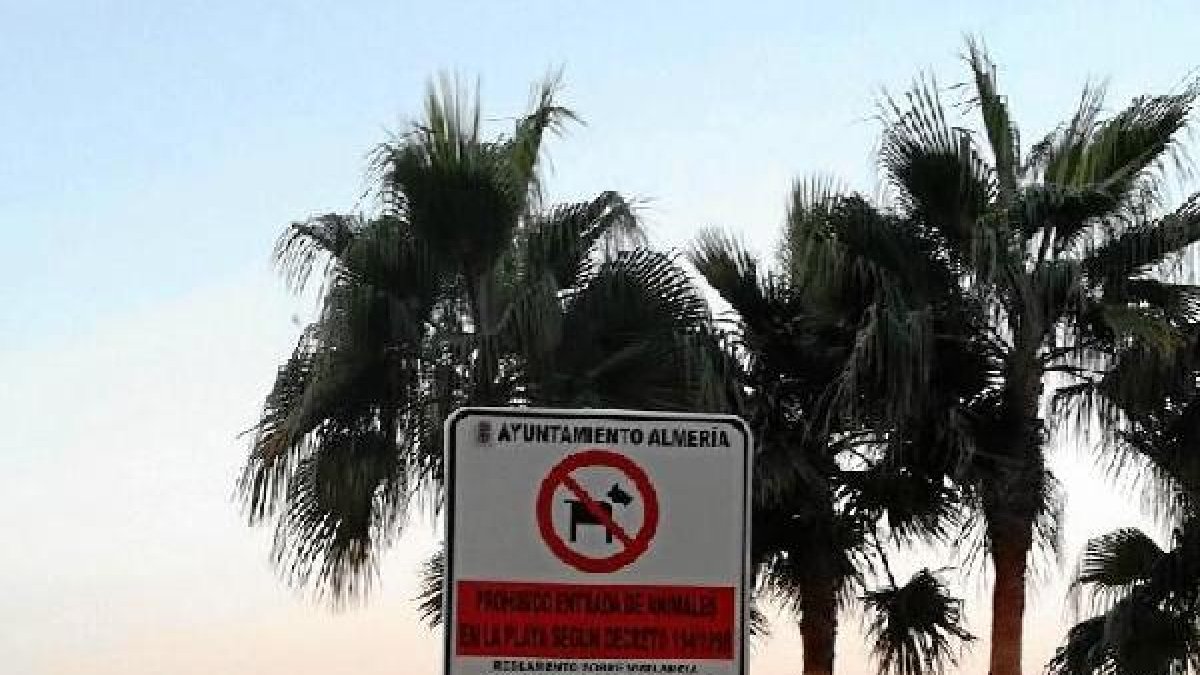 Una de las señalas instaladas por el Ayuntamiento.