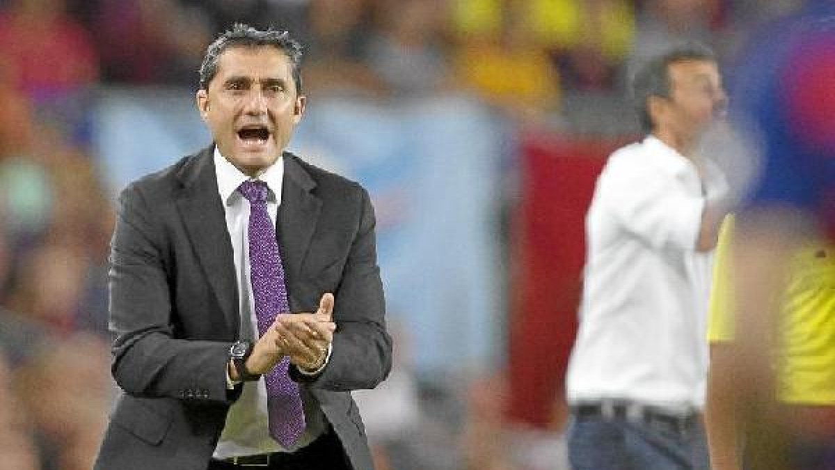 Valverde feliz en la banda.