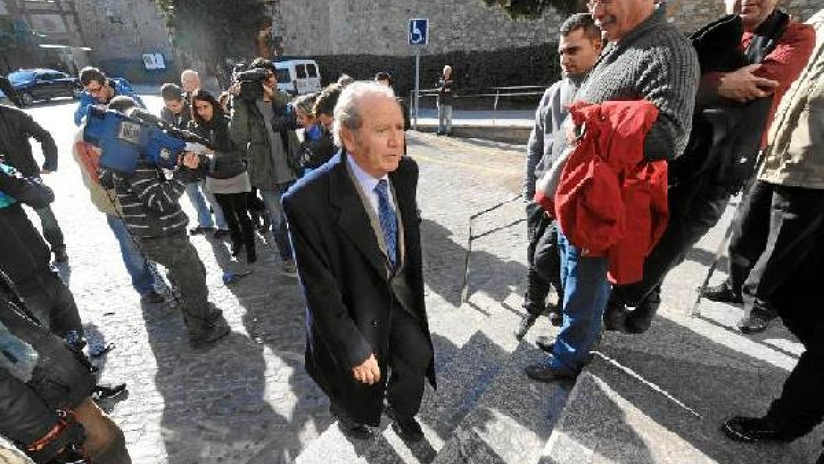 Núñez.