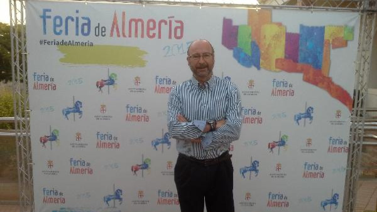 Luis Rogelio Rodríguez-Comendador minutos antes de la presentación de la Feria