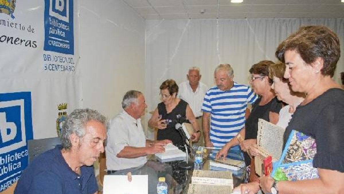 Momento de la presentación del libro