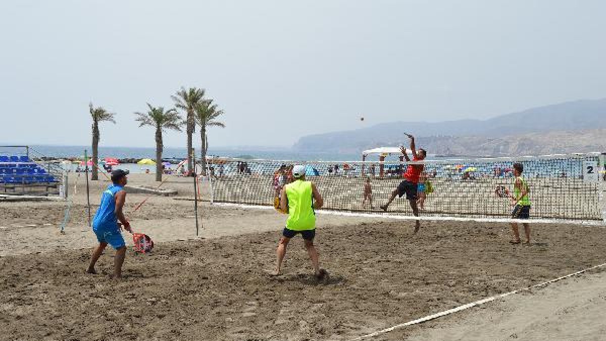 Tenis Playa.