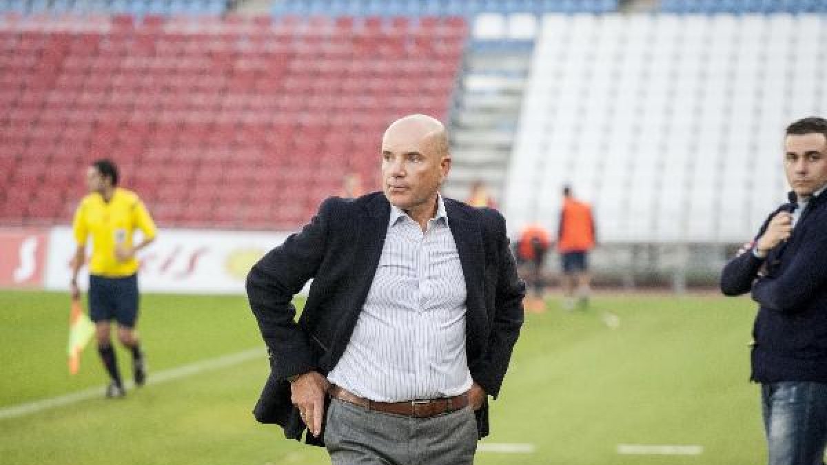 Miguel Rivera, entrenador del Almería B.