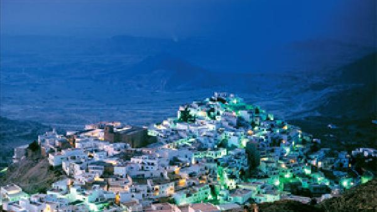 Vista nocturna de Mojácar.