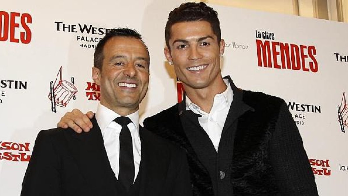 Jorge Mendes junto a Cristiano Ronaldo.