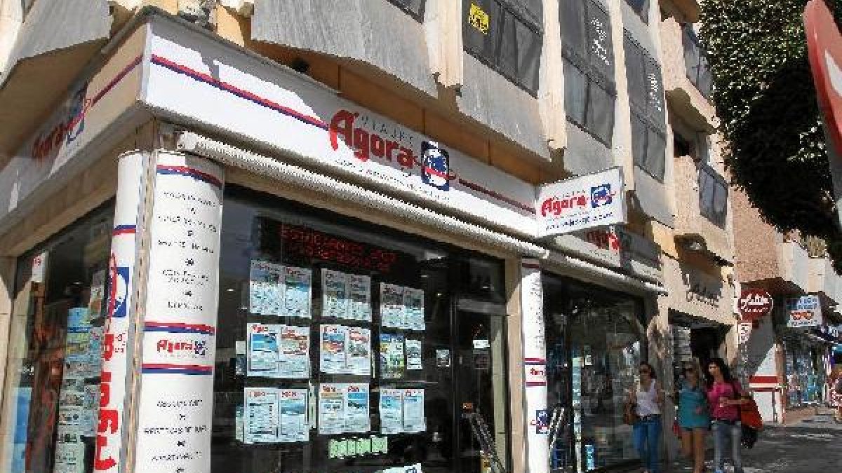 Una agencia de viajes de la capital almeriense.