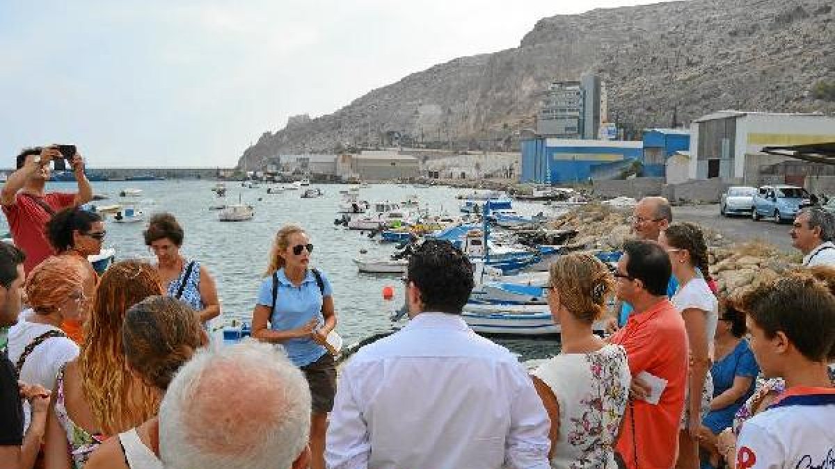 imágen de la visita guiada a la lonja y puerto pesquero.