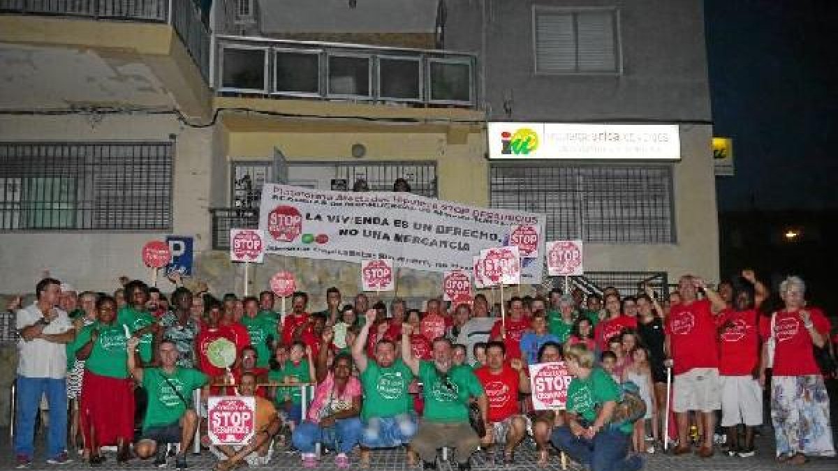 pah almería centro en su presentación en la sede de IU