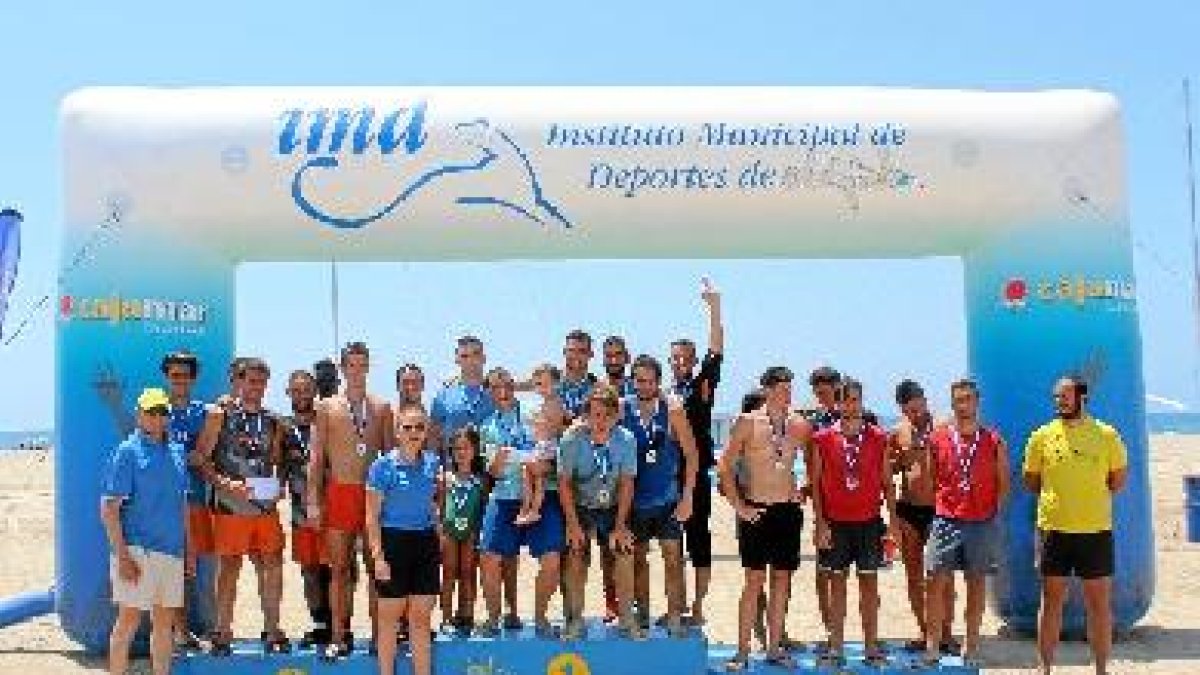 El podio con los vencedores.