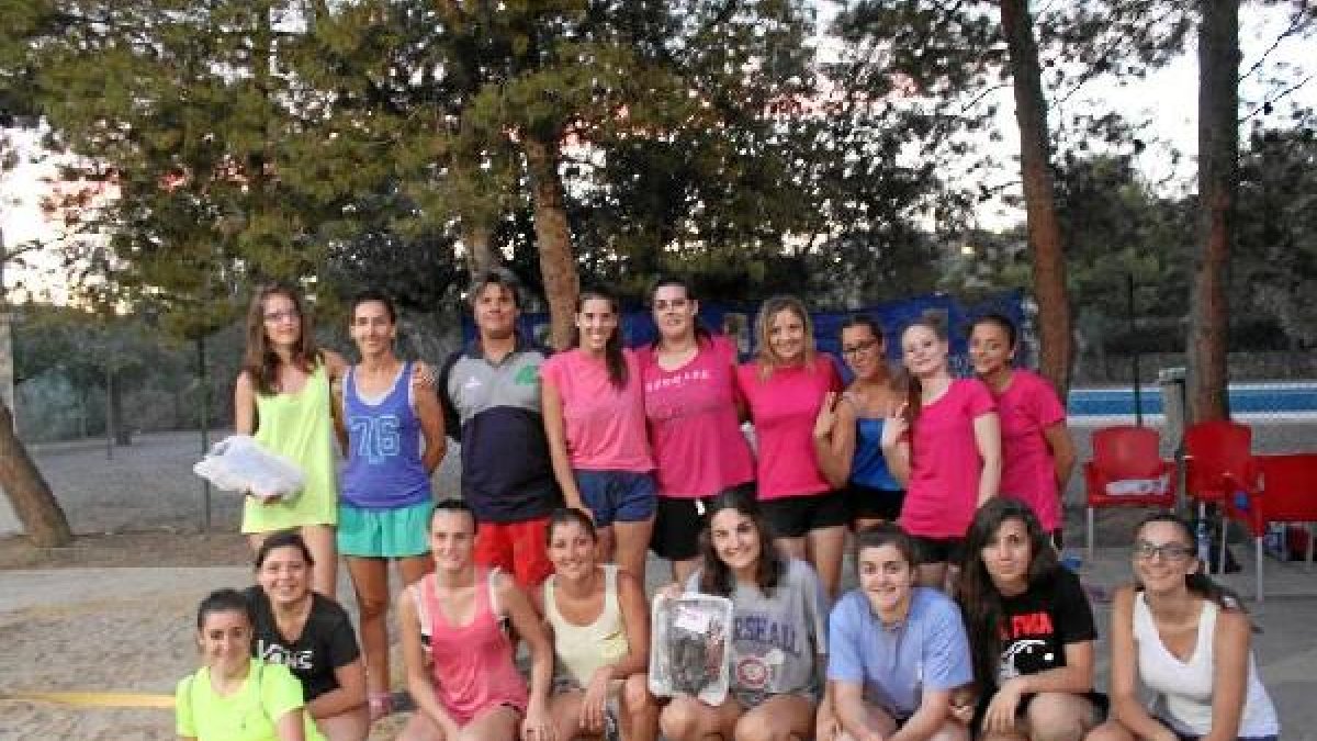 Las chicas del circuito dispuestas a competir.