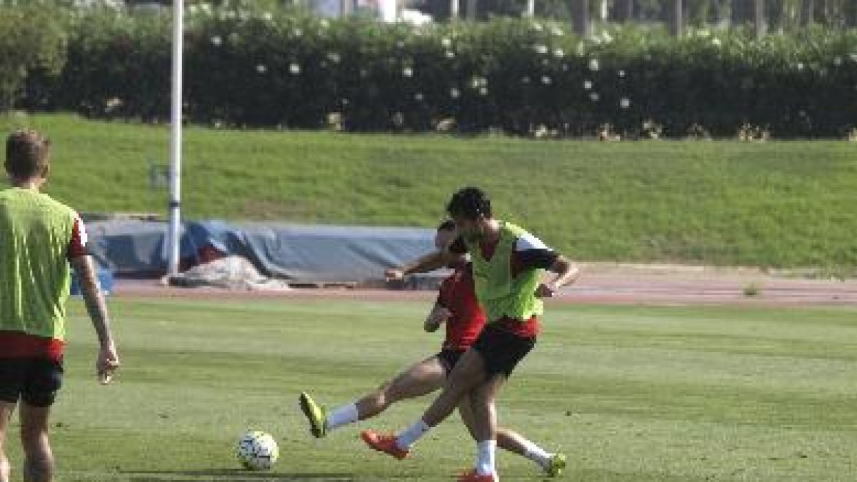 Quique González se siente con chispa.