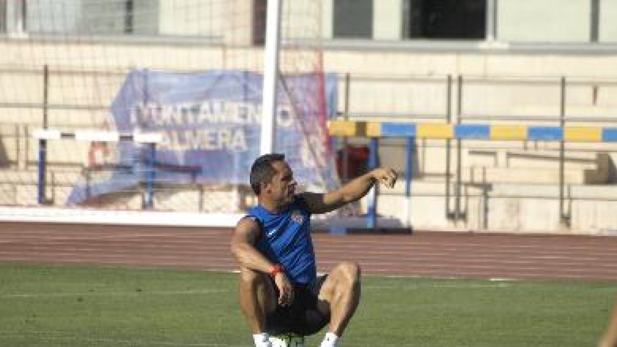 Sergi, mientras Corona botaba un córner.