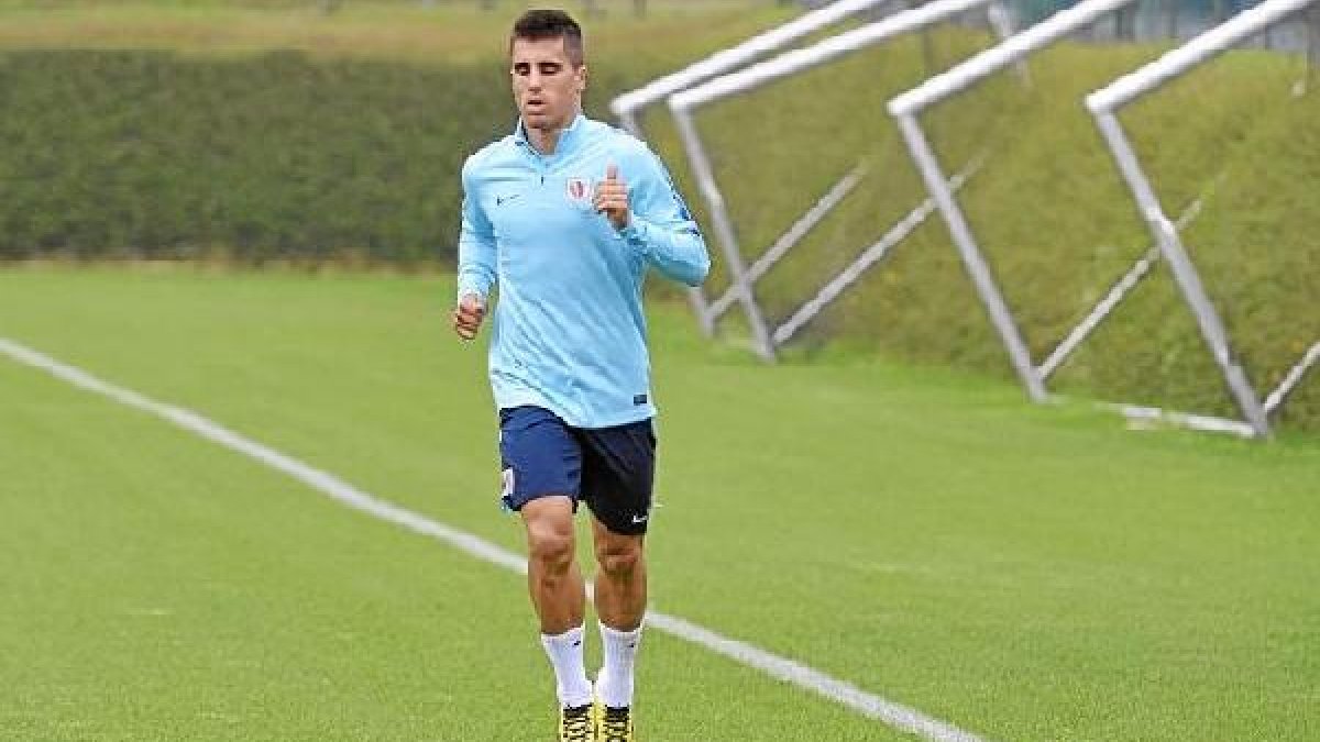 Bustinza trabajando con el Athletic.