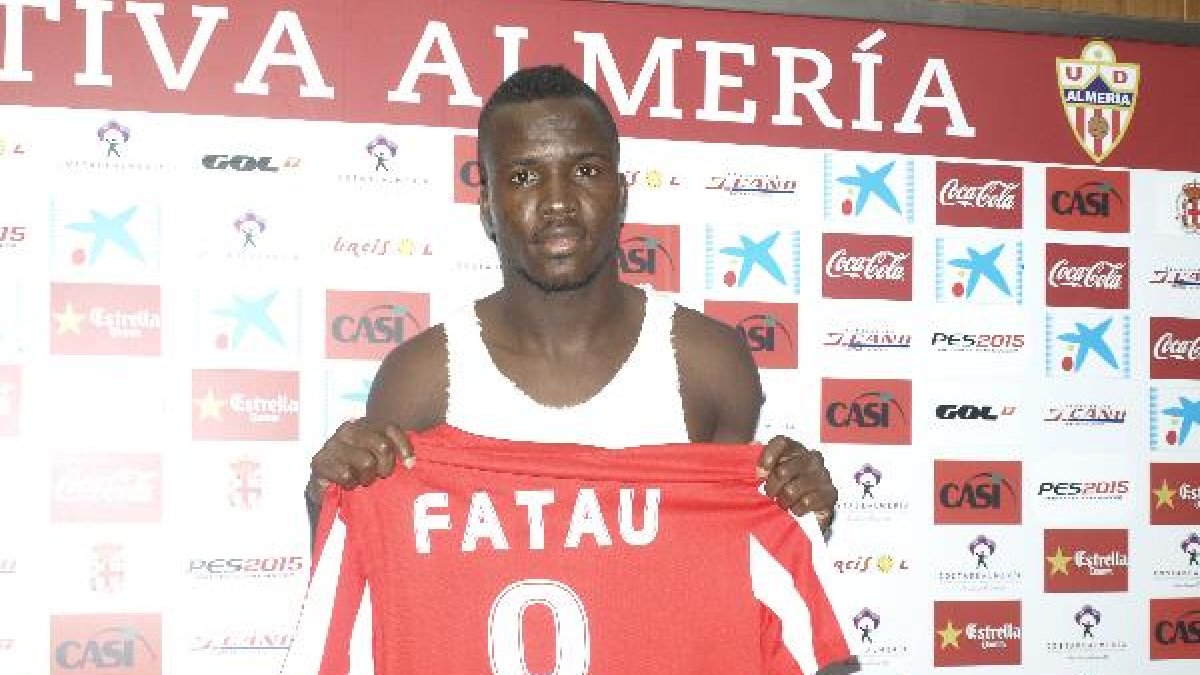 Fatau con su nueva camiseta.