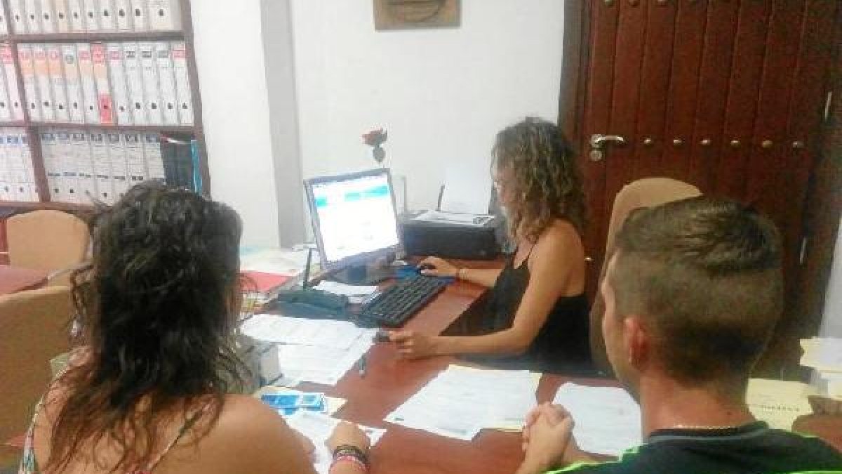 Oficina ubicada en dependencias socialistas.