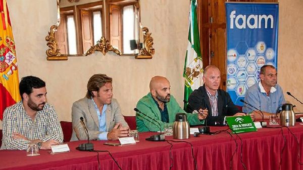 Un momento de la presentación de la Guía de playas accesibles.