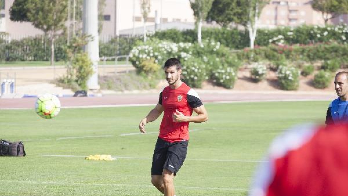 Míchel Zabaco quiere quedarse en Segunda.