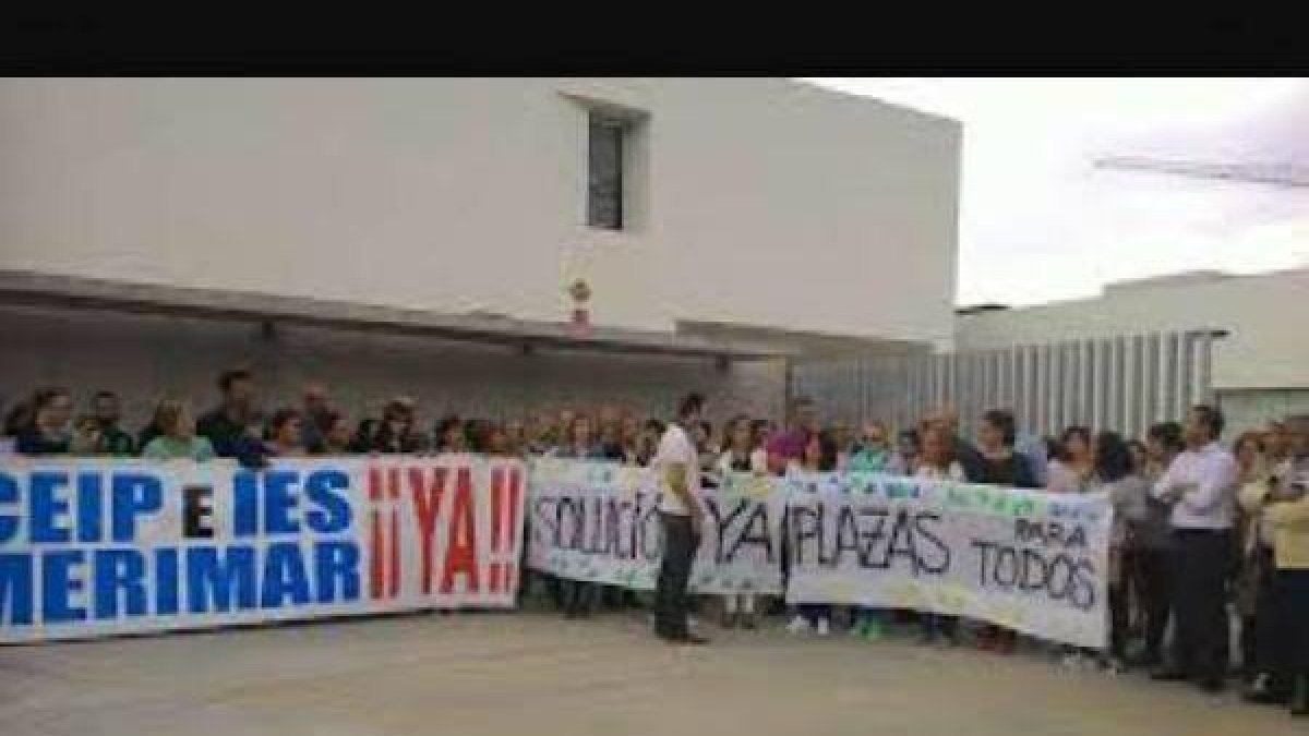 Protesta reciente de todos los padres pidiendo más plazas