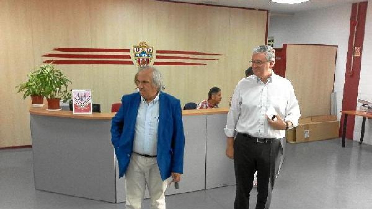 Alfonso García y Pepe Bonillo tienen reservada una cantidad para el último fichaje.