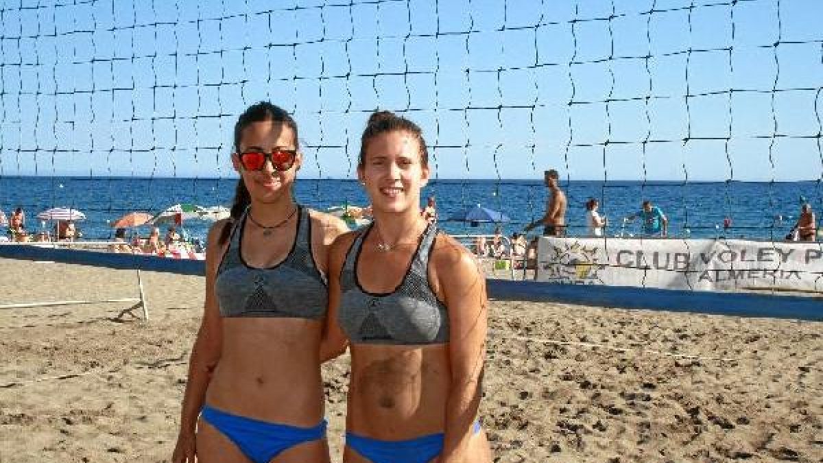 El equipo Saveres sube al podio en Granada.