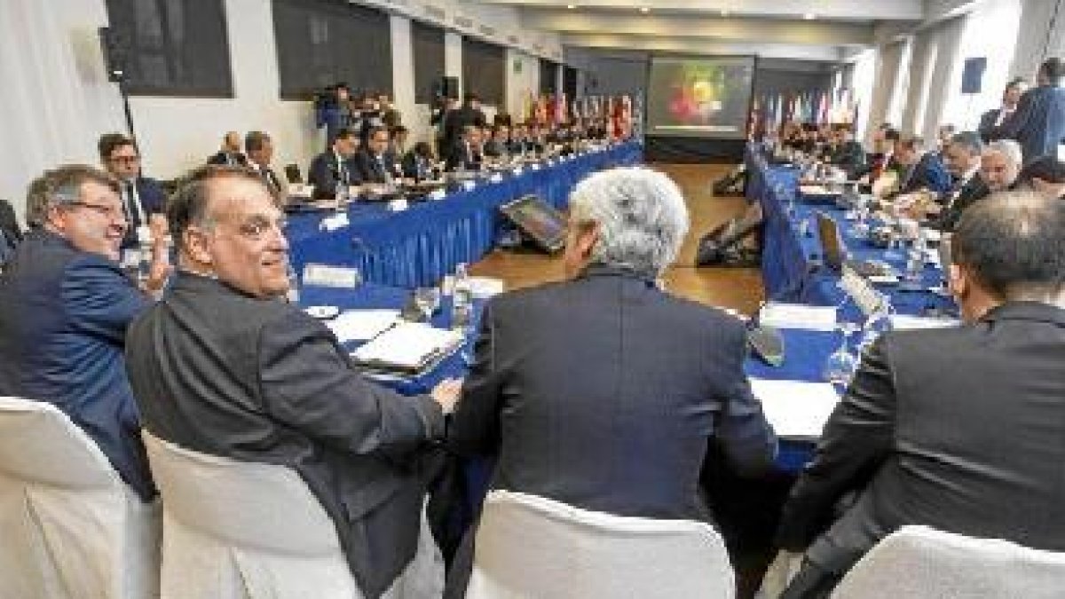 Tebas en la Asamblea de la Liga.