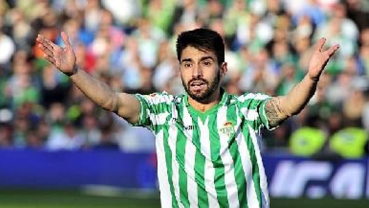 Chuli ya puede vestir de rojiblanco.